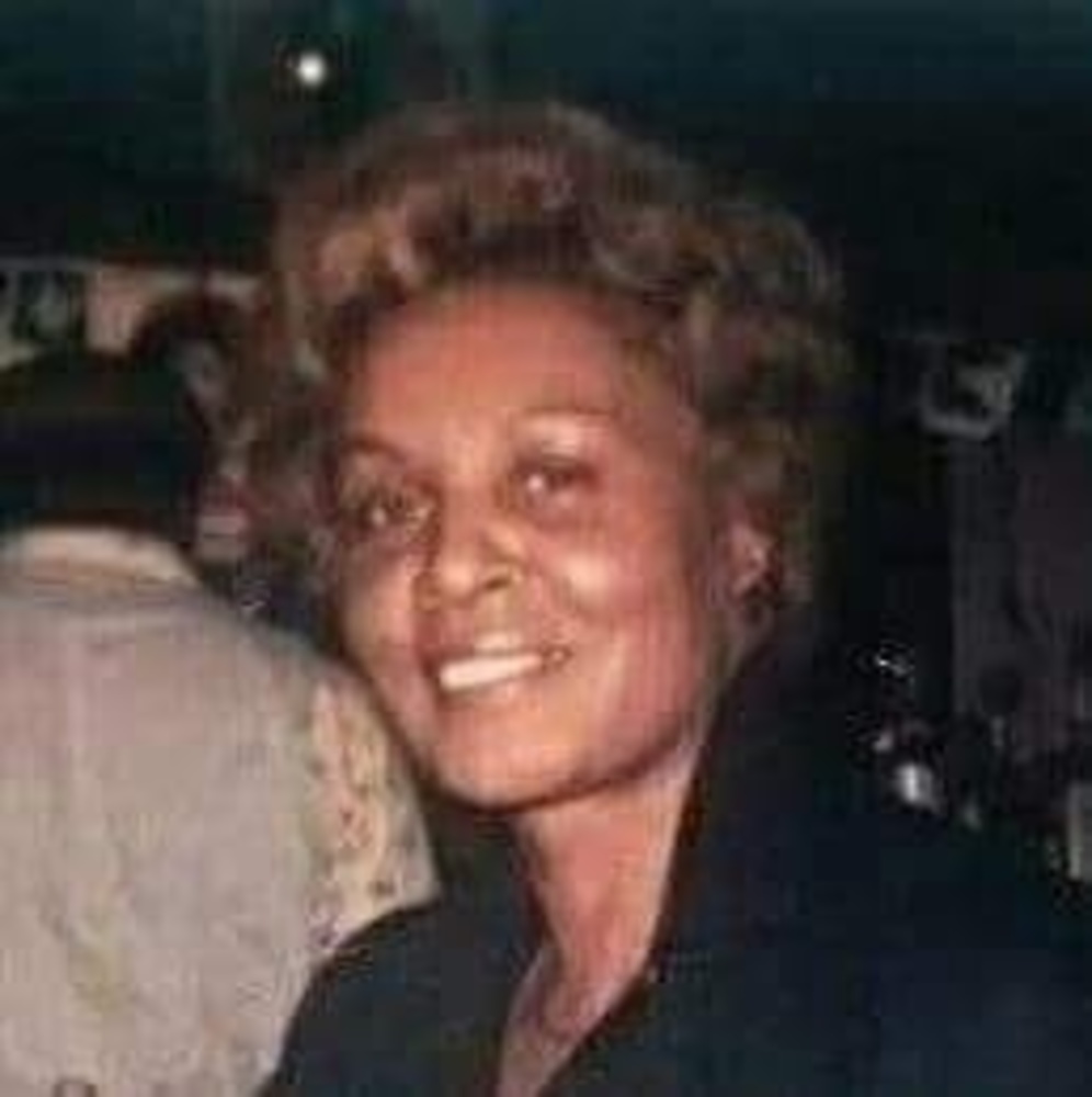 Meet your Posher, Nikkia